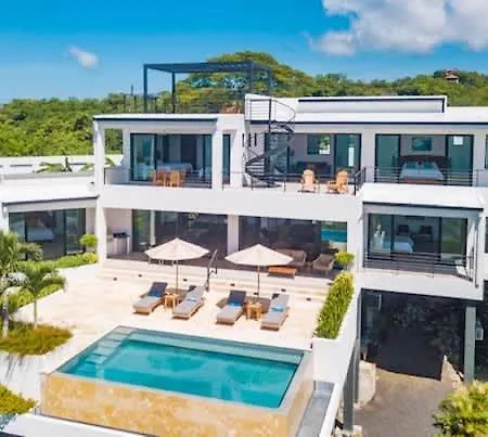 Villa Ocean View Luxury Mountain Escape